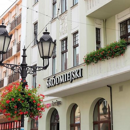 Hotel Srodmiejski Жельона Гора Екстериор снимка