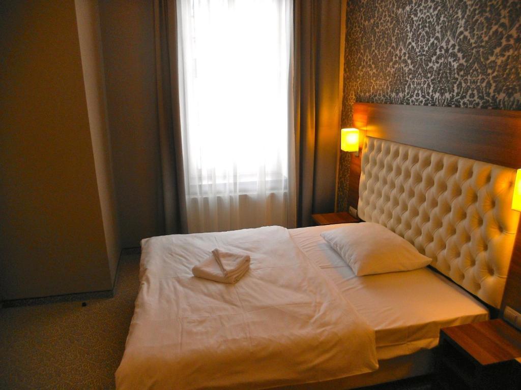 Hotel Srodmiejski Жельона Гора Стая снимка