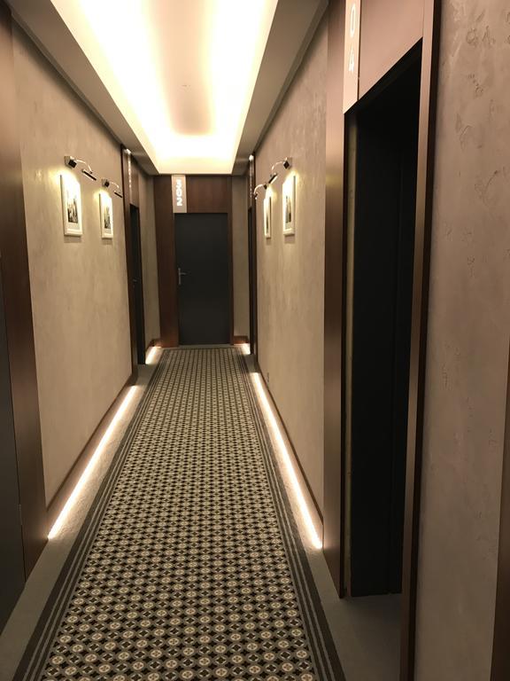Hotel Srodmiejski Жельона Гора Екстериор снимка