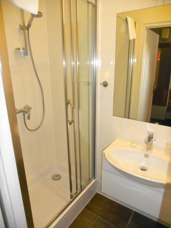 Hotel Srodmiejski Жельона Гора Стая снимка